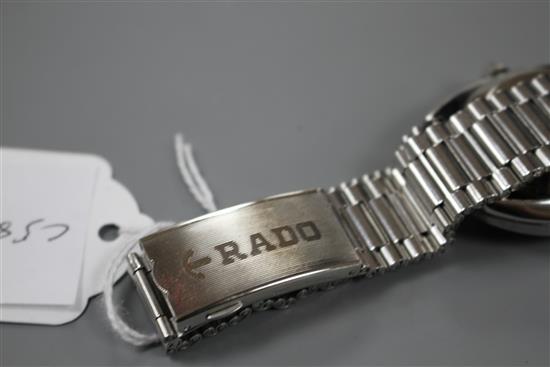 A gentlemans stainless steel Rado Diastar 200M automatic day/date wrist watch.